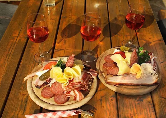 Zum Sausaler - Boutique Hotel-pension Suedsteiermark 酒店 Sankt Nikolai im Sausal